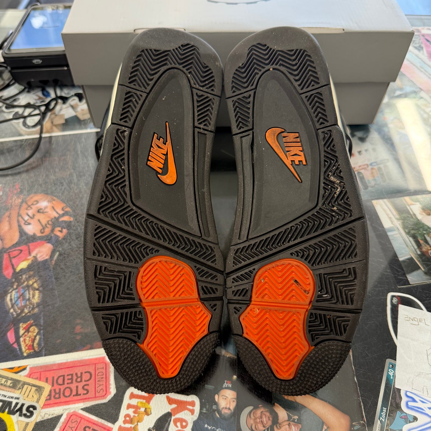 Jordan 4 Retro OG SP Undefeated (2025) U8.5