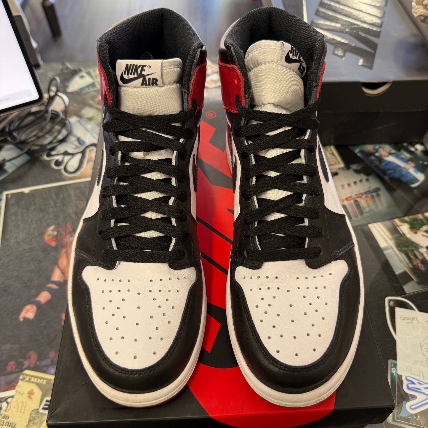 Jordan 1 Retro Black Toe 2016 U