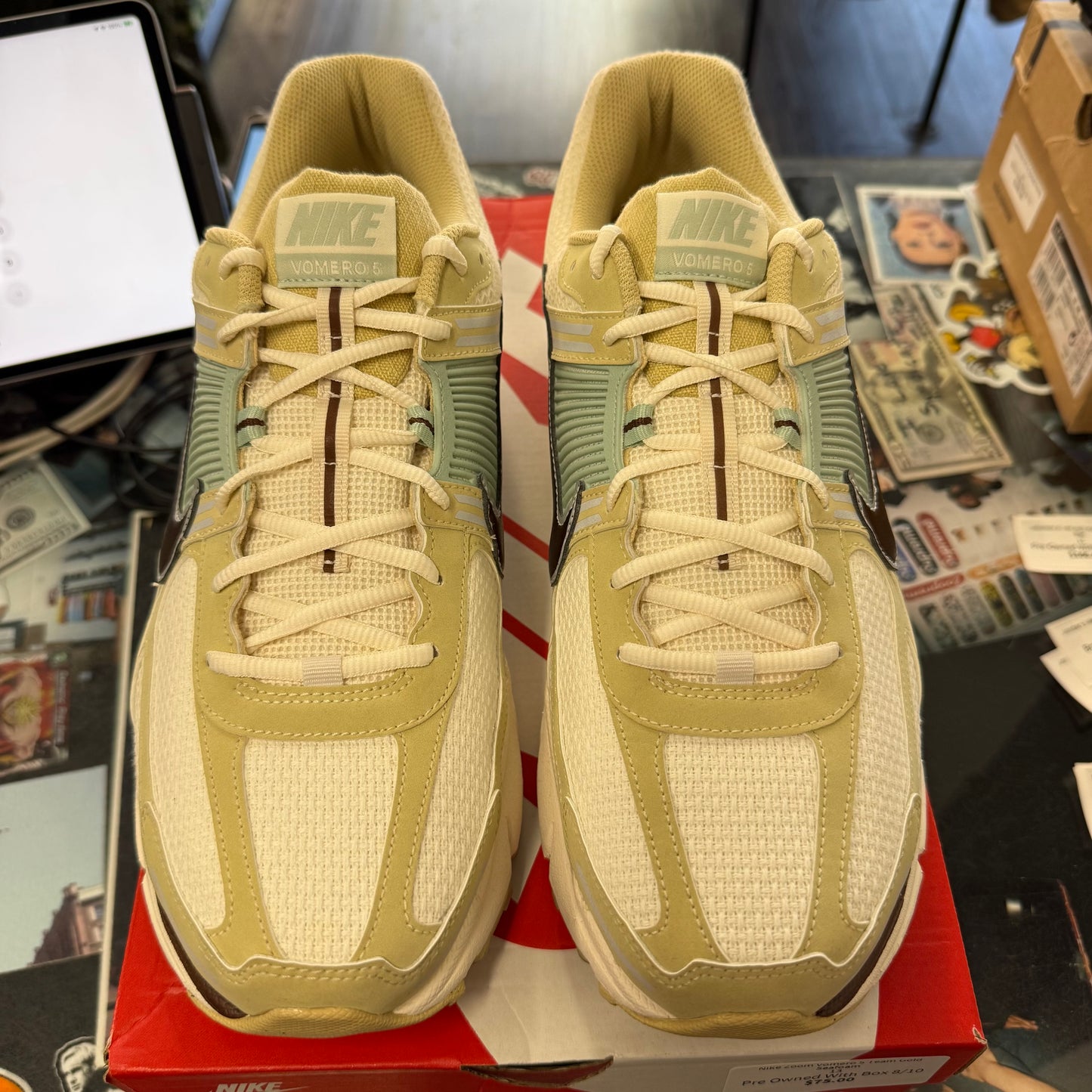 Nike Zoom Vomero 5 Team Gold Seafoam