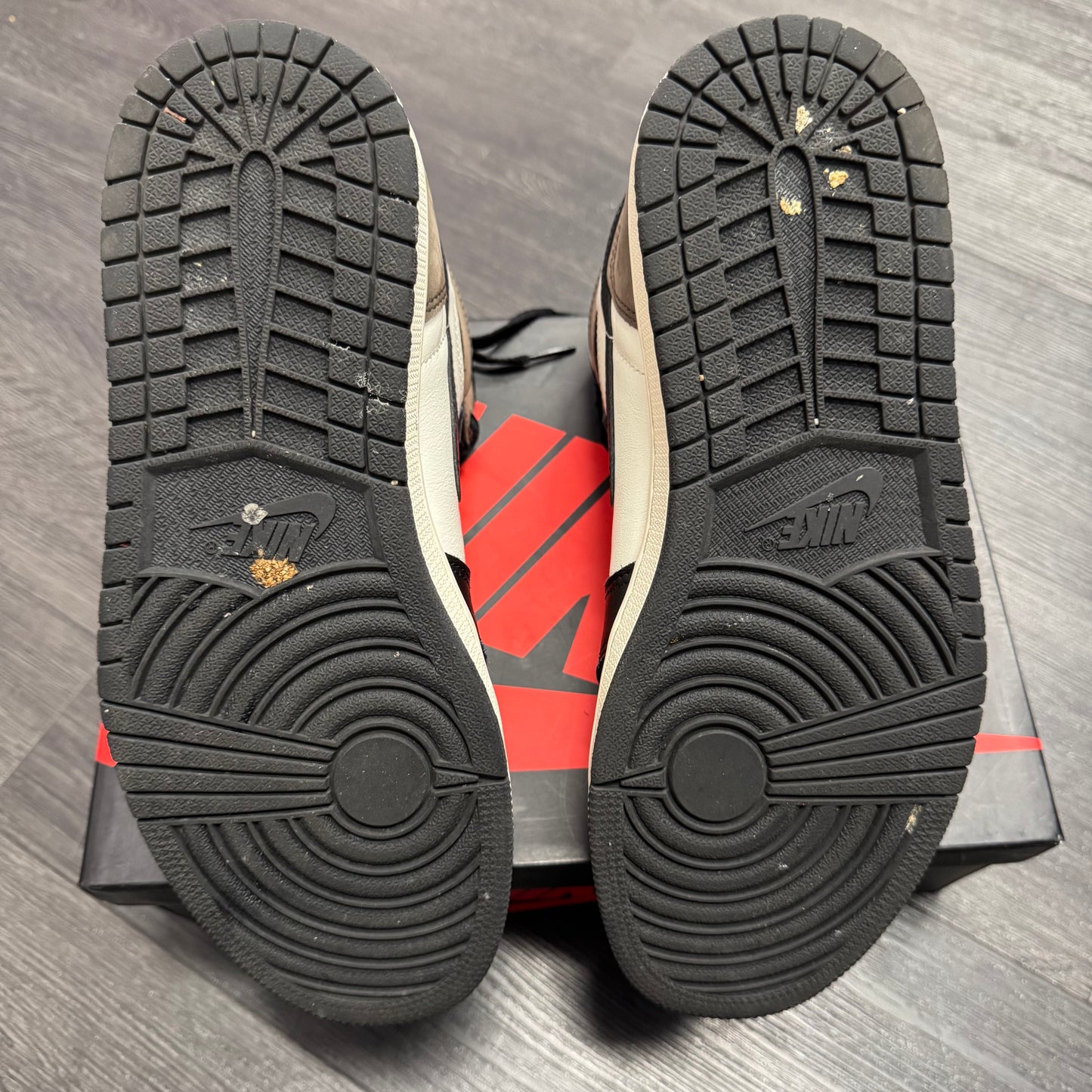 Jordan 1 Retro Dark Mocha U8.5