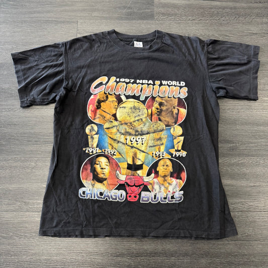 Vintage Bulls Rap Tee