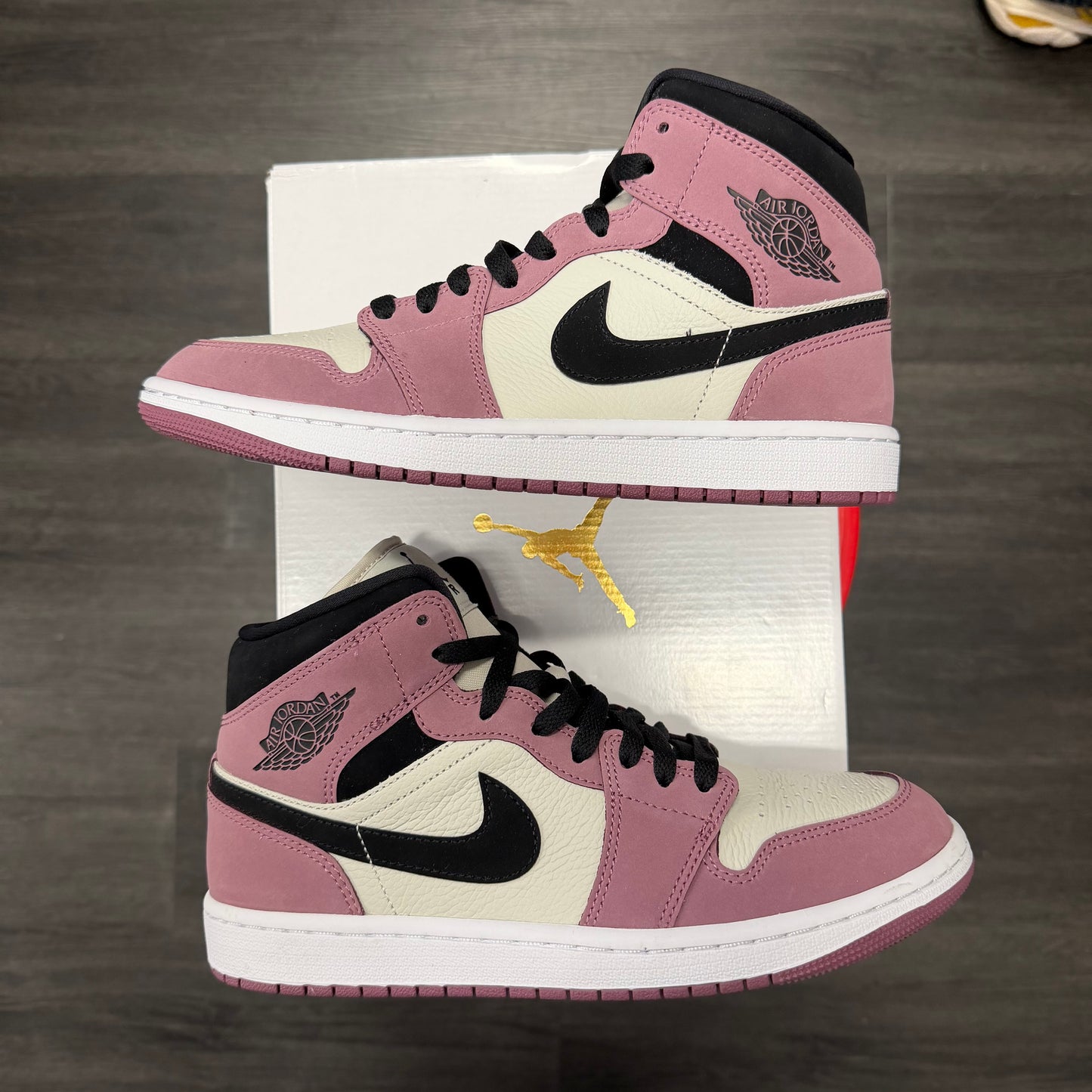 Jordan 1 Mid SE Light Mulberry (Women's)