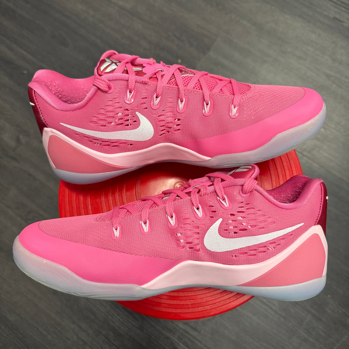 Nike Kobe 9 EM Low Protro Kay Yow Think Pink
