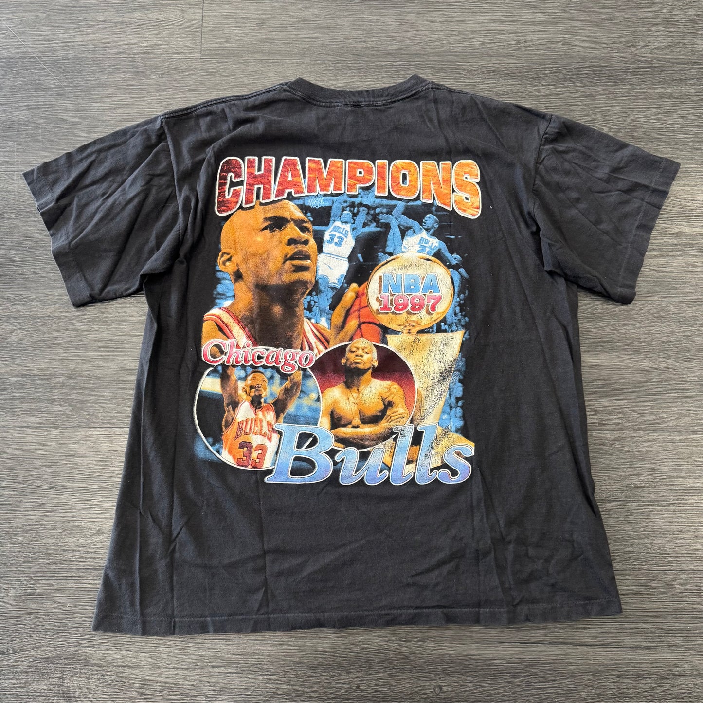 Vintage Bulls Rap Tee