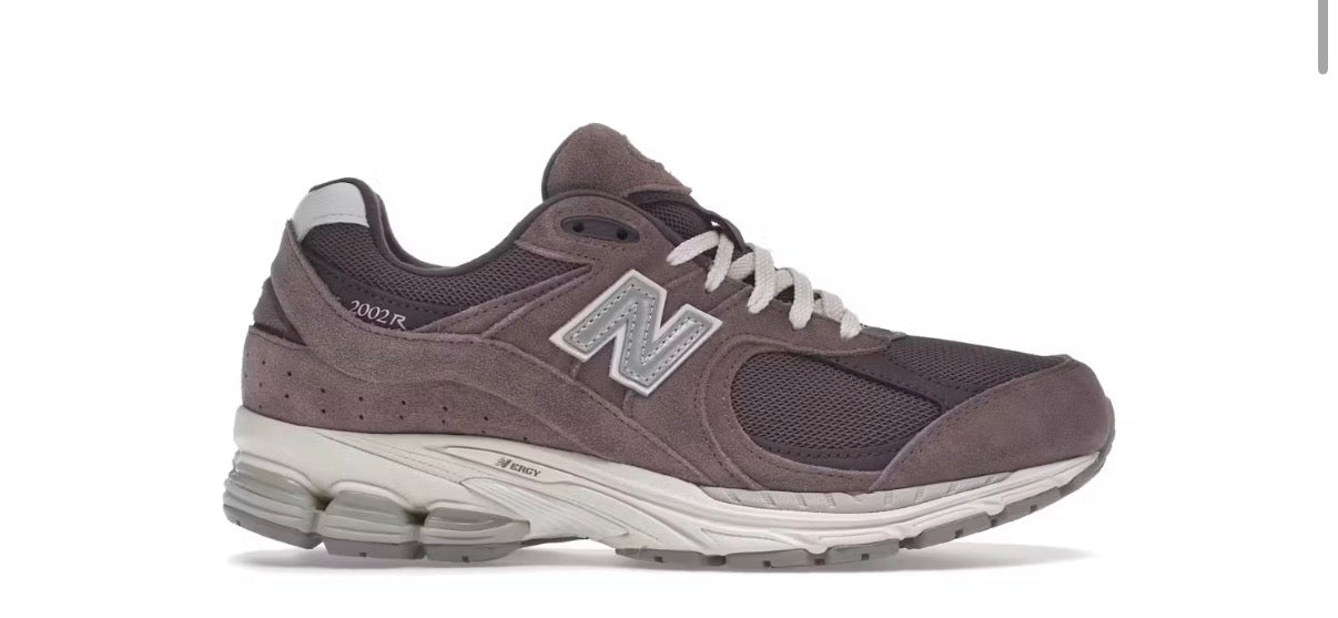 New Balance 2002R Black Fig U
