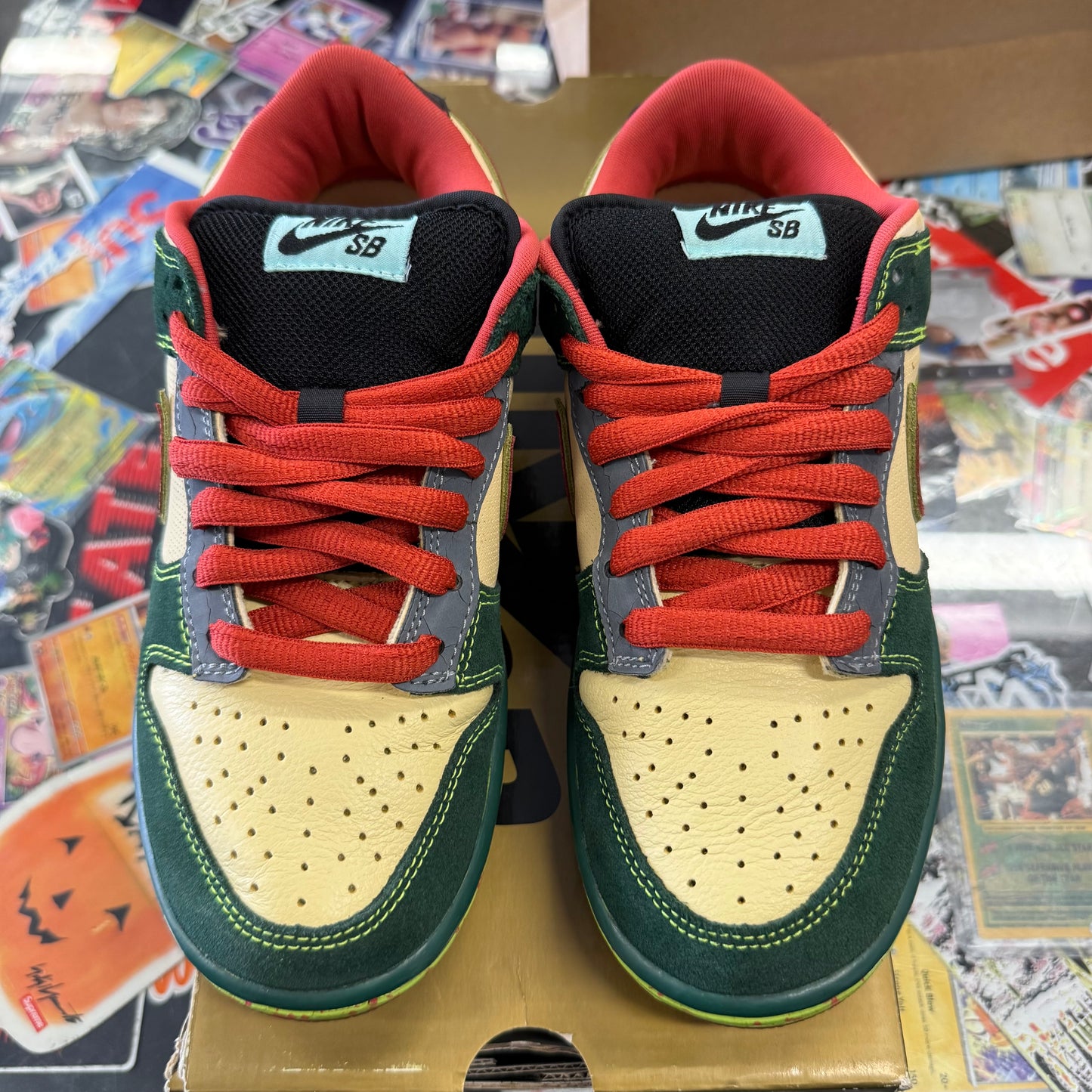 Nike SB Dunk Low Mosquito
