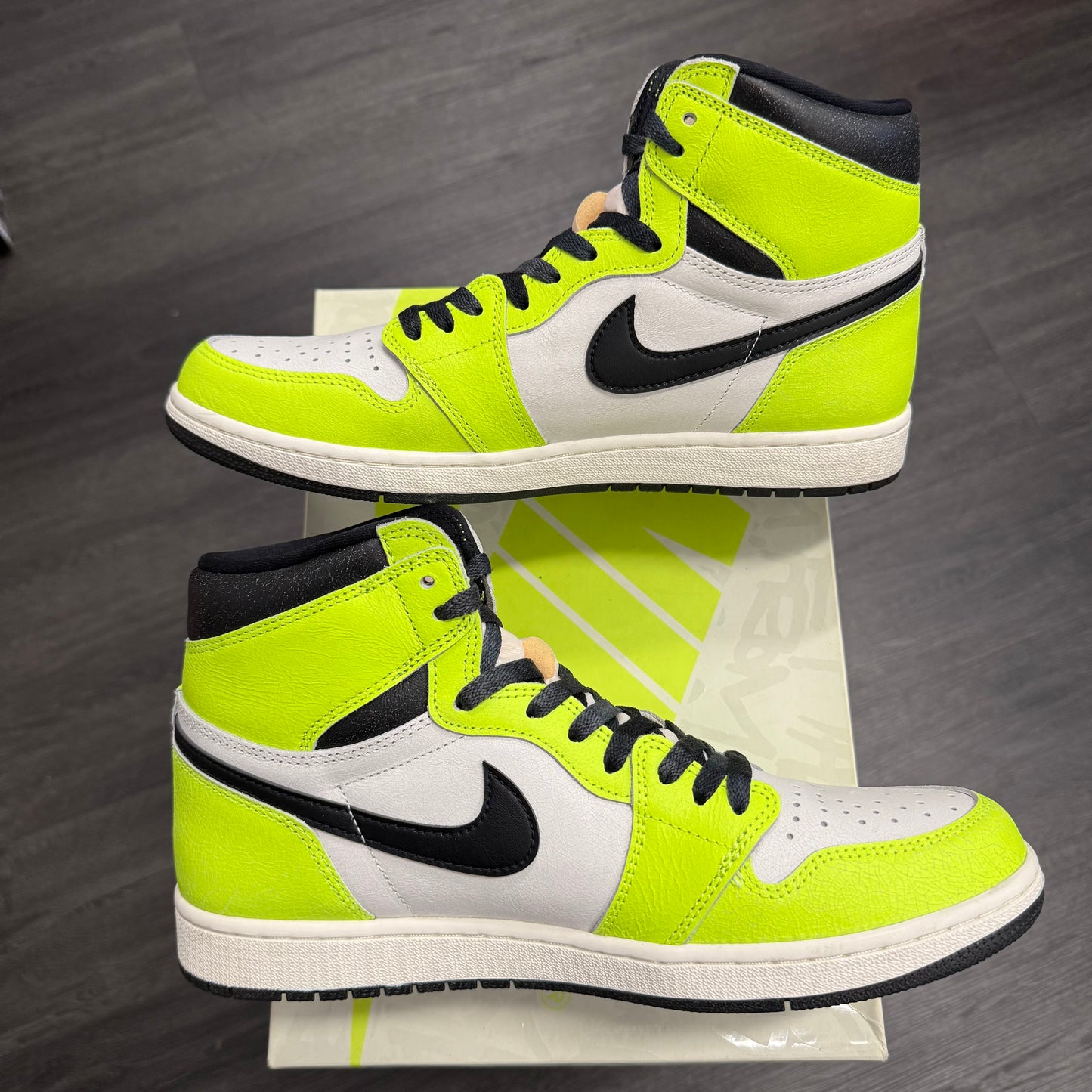 Jordan 1 Retro High OG Visionaire