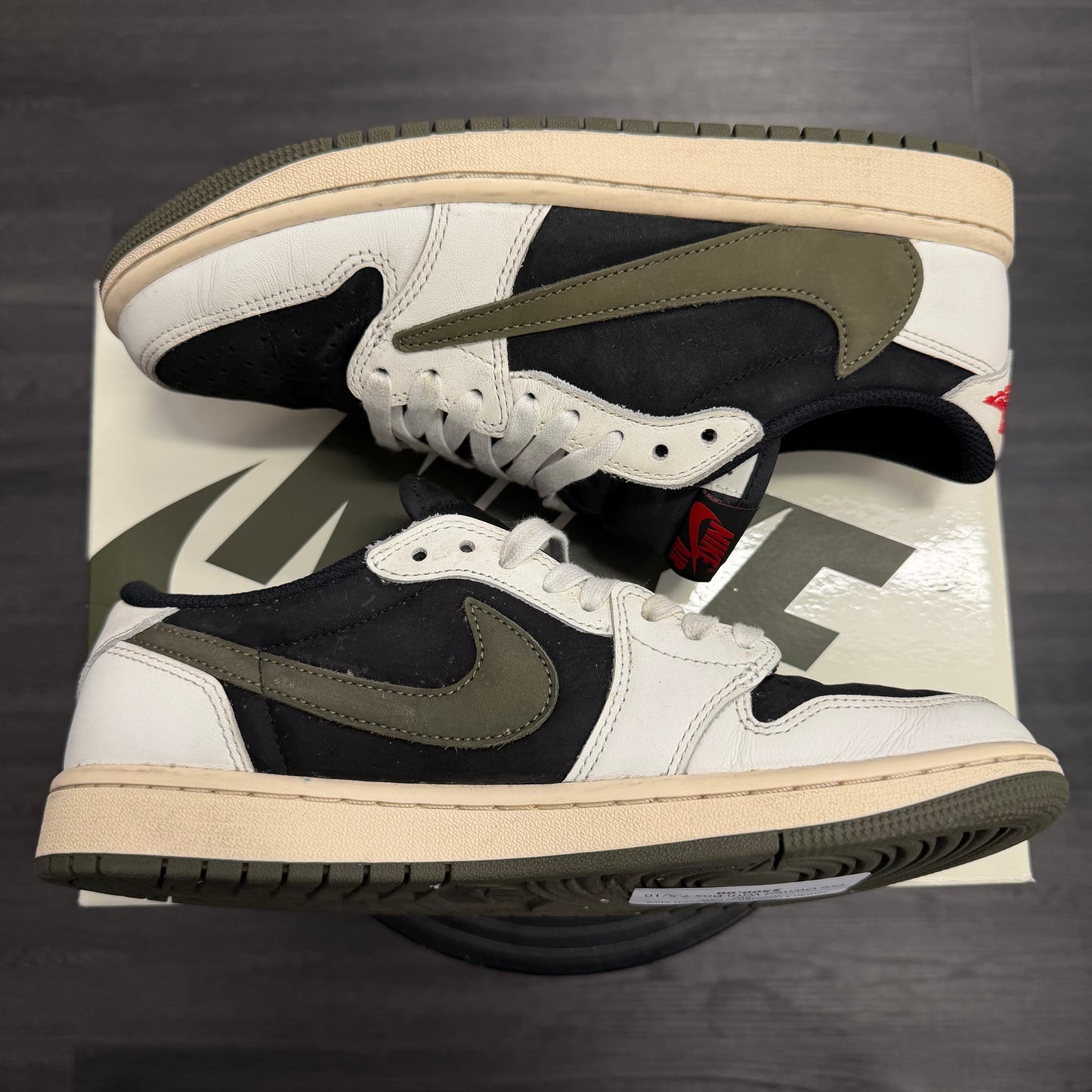 Jordan 1 retro low Travis Scott olive (women’s) U9W