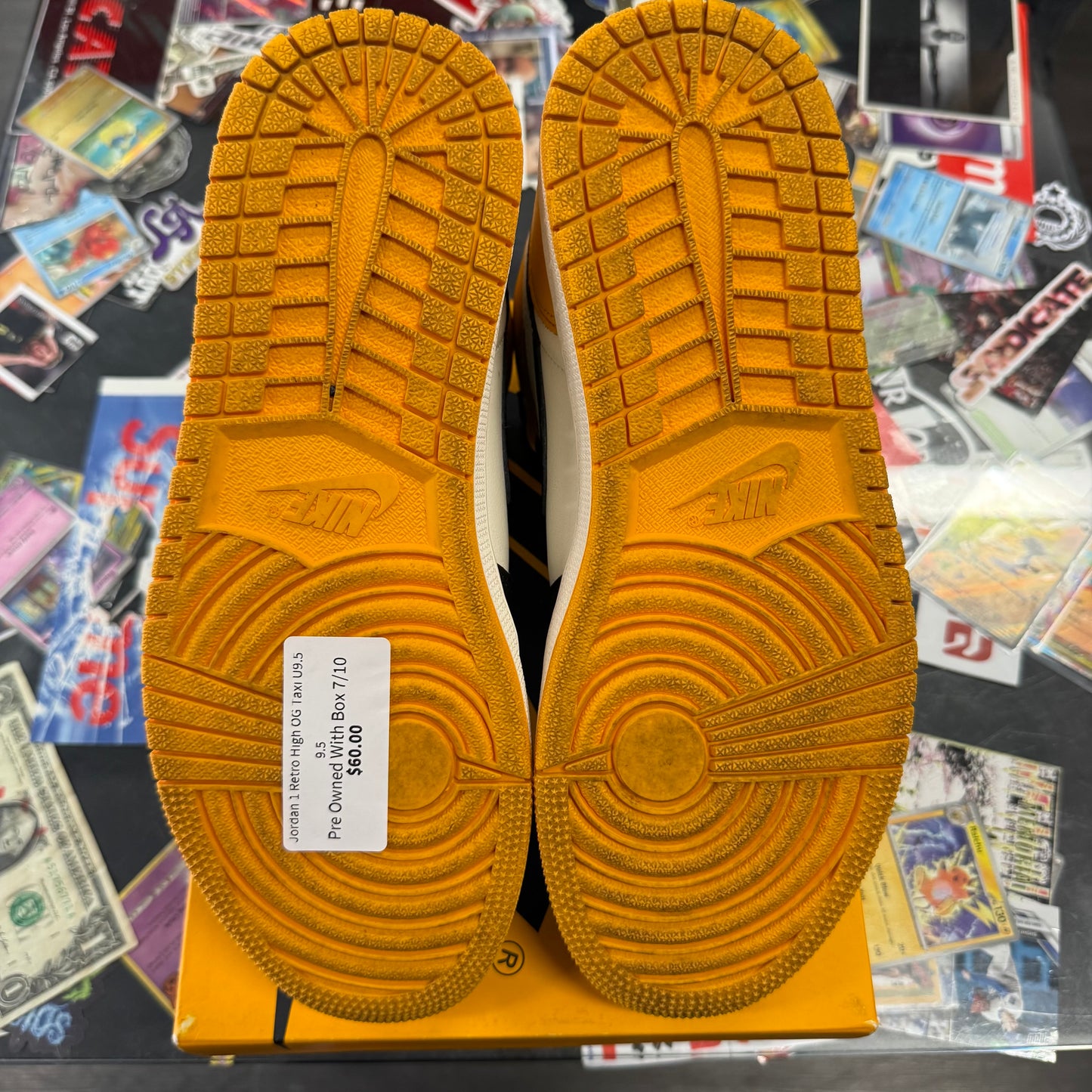 Jordan 1 Retro High OG Taxi U9.5