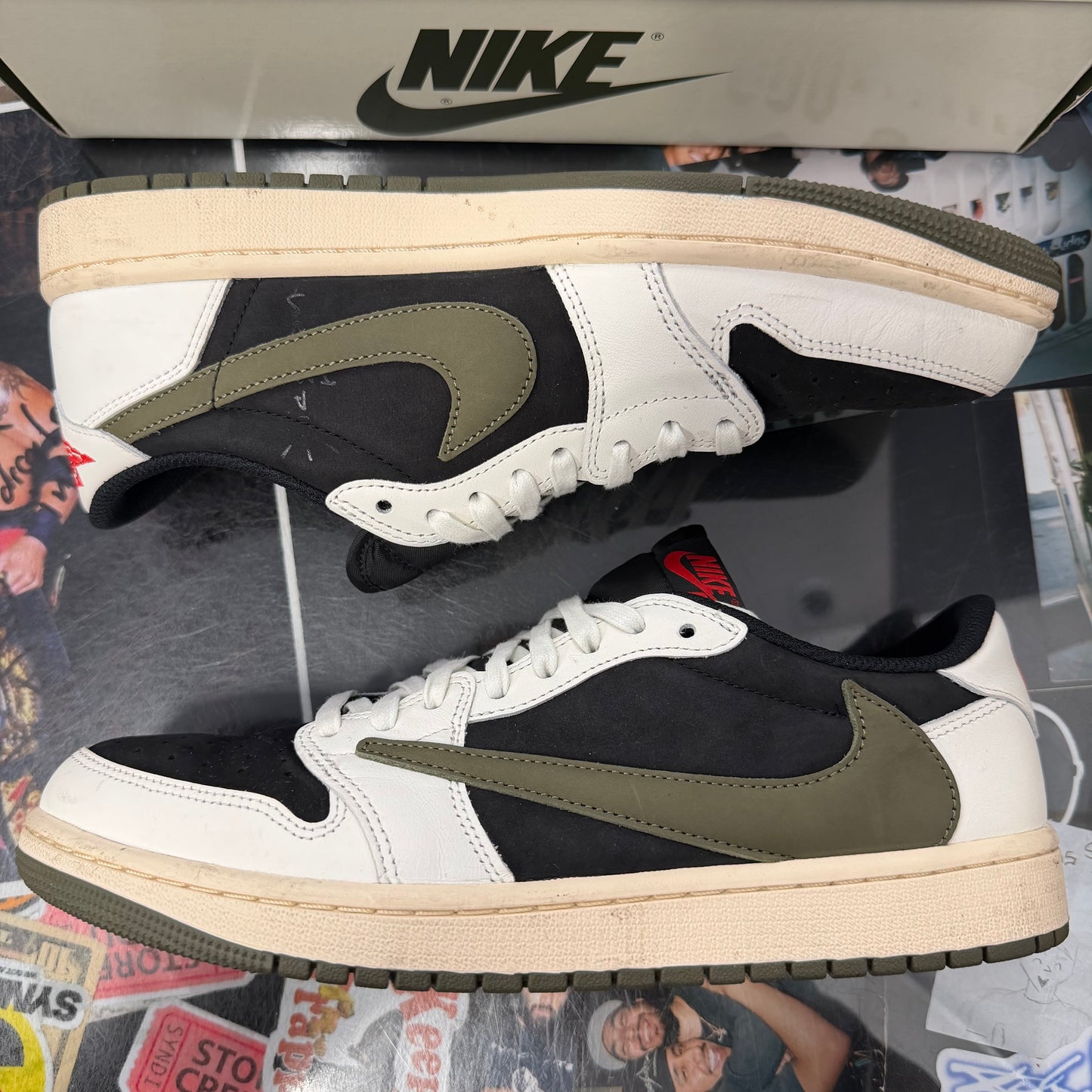 Jordan 1 retro low Travis Scott olive (women’s) U11W