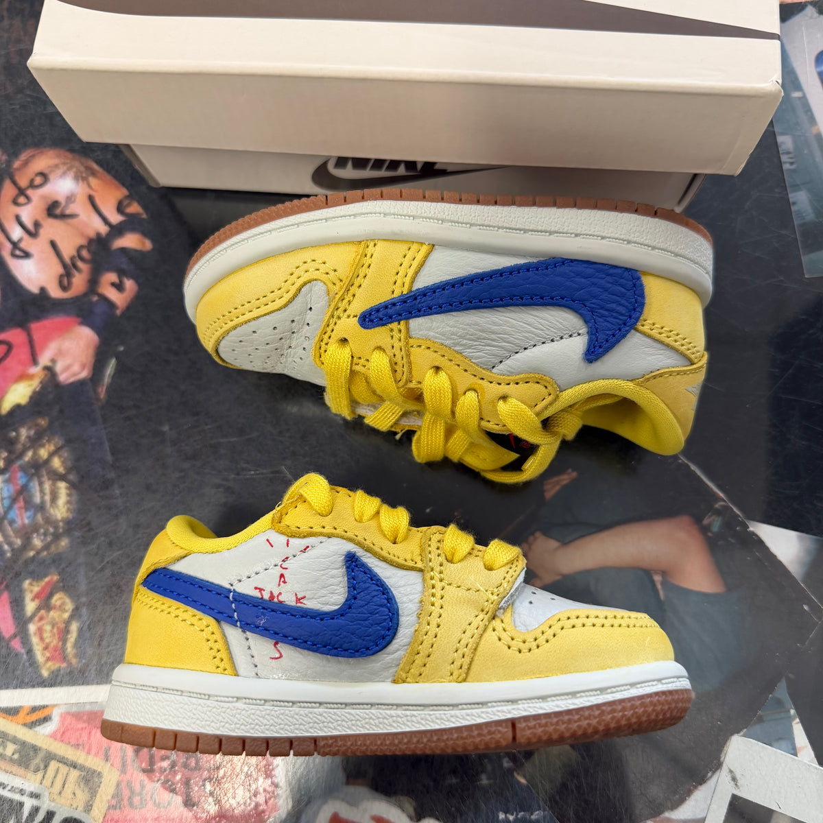 Jordan 1 Retro Low OG SP Travis Scott Canary (TD)