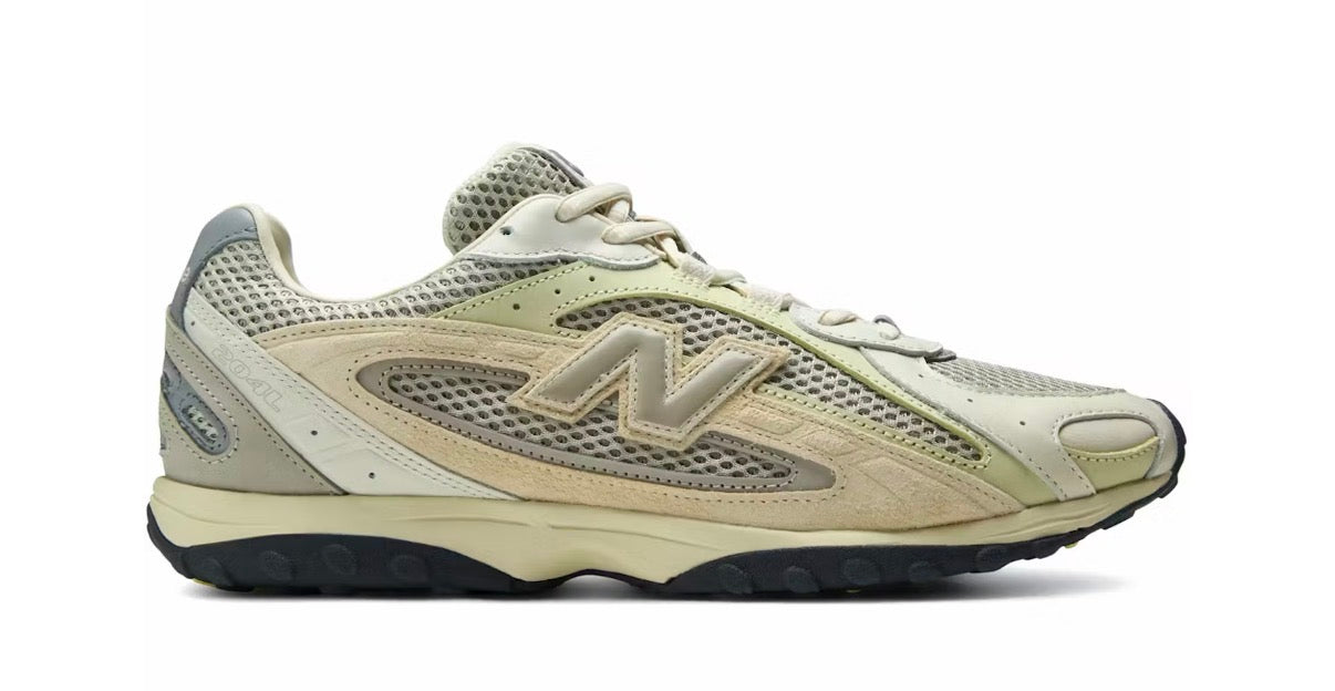 New Balance 204L AURALEE Cream