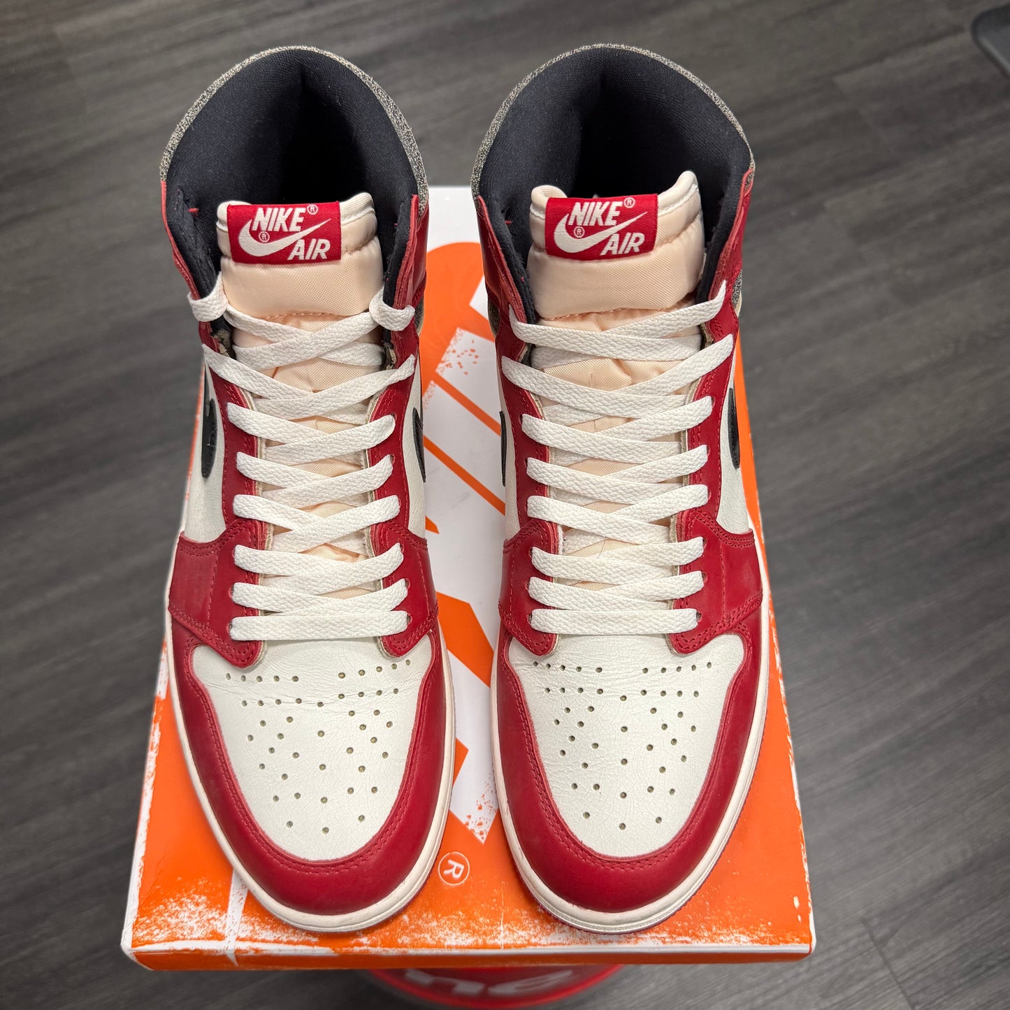 Jordan 1 Retro High Lost And Found U11.5