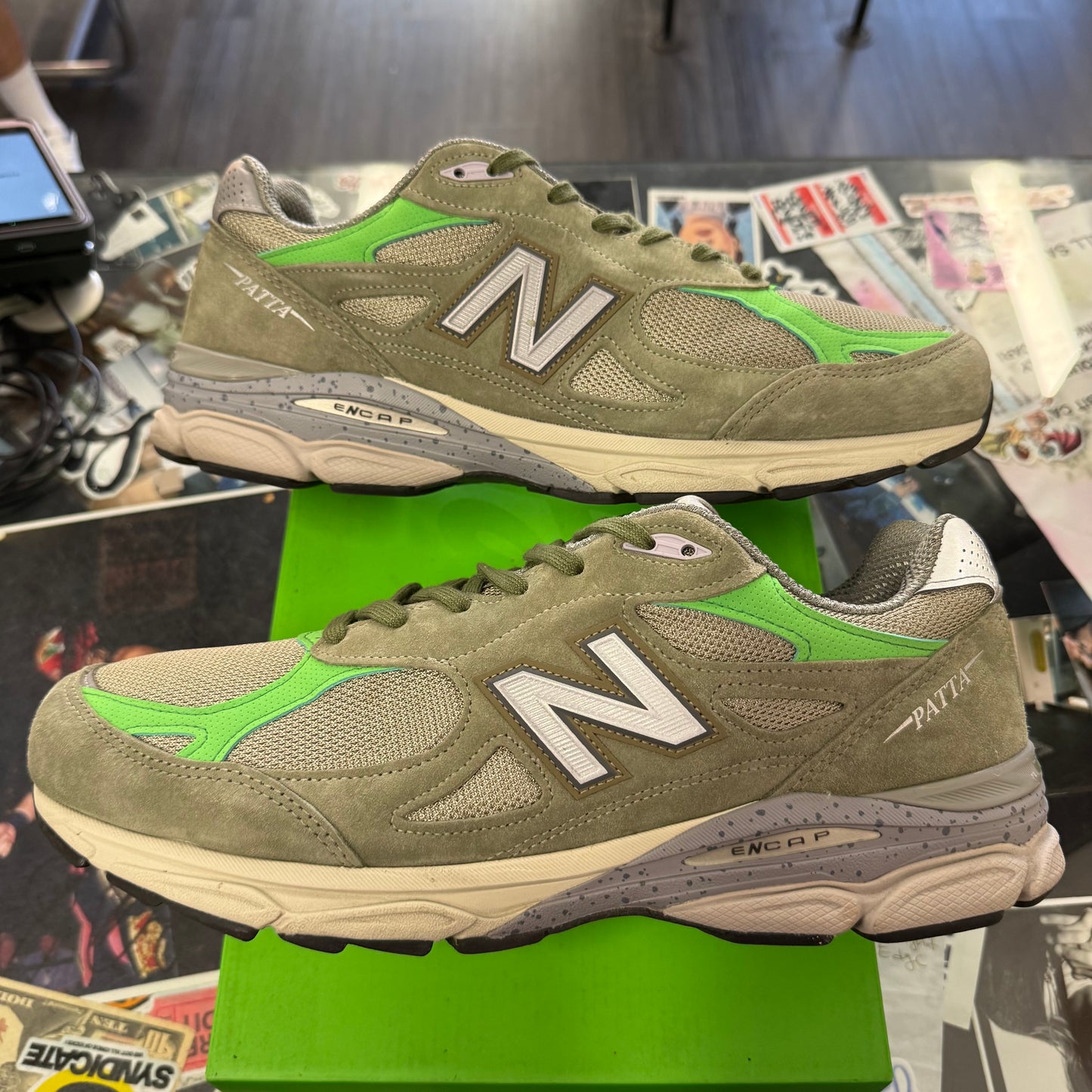 New Balance 990v3 MiUSA Patta Keep Your Family Close U13