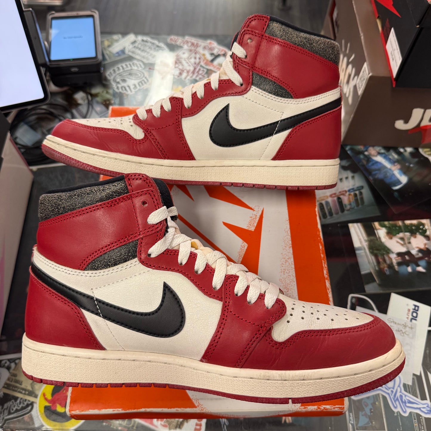 Jordan 1 Retro High Lost And Found U9.5
