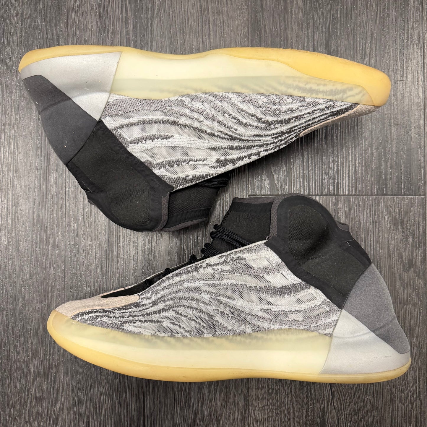 Adidas Yeezy QNTM Lifestyle