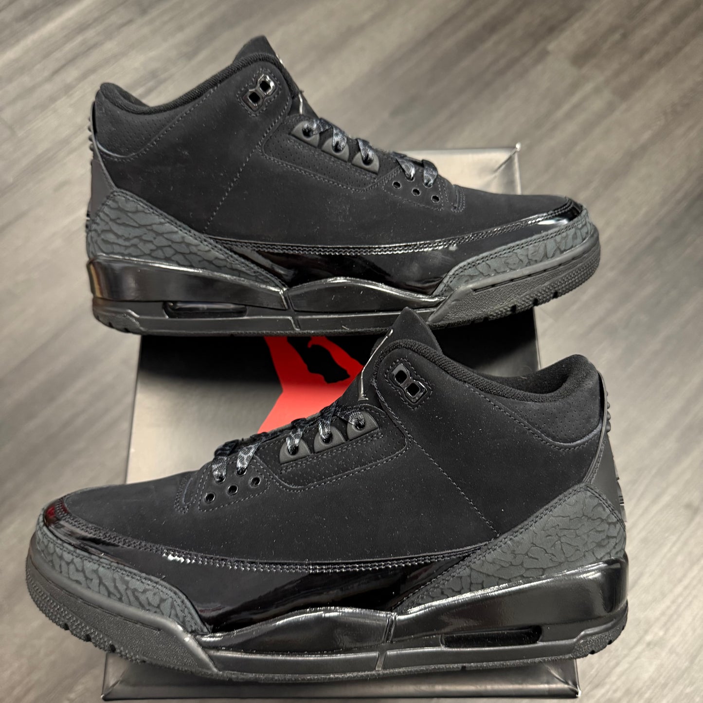Jordan 3 Retro Black Cat (2025) U
