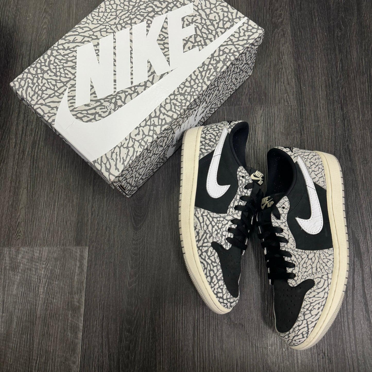 Jordan 1 Retro Low Black Cement Women’s U