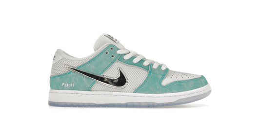 Nike SB Dunk Low April Skateboards U6 NB