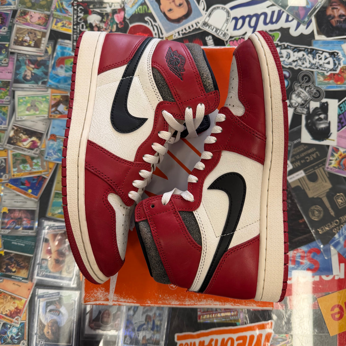 Jordan 1 Retro High Lost And Found U8