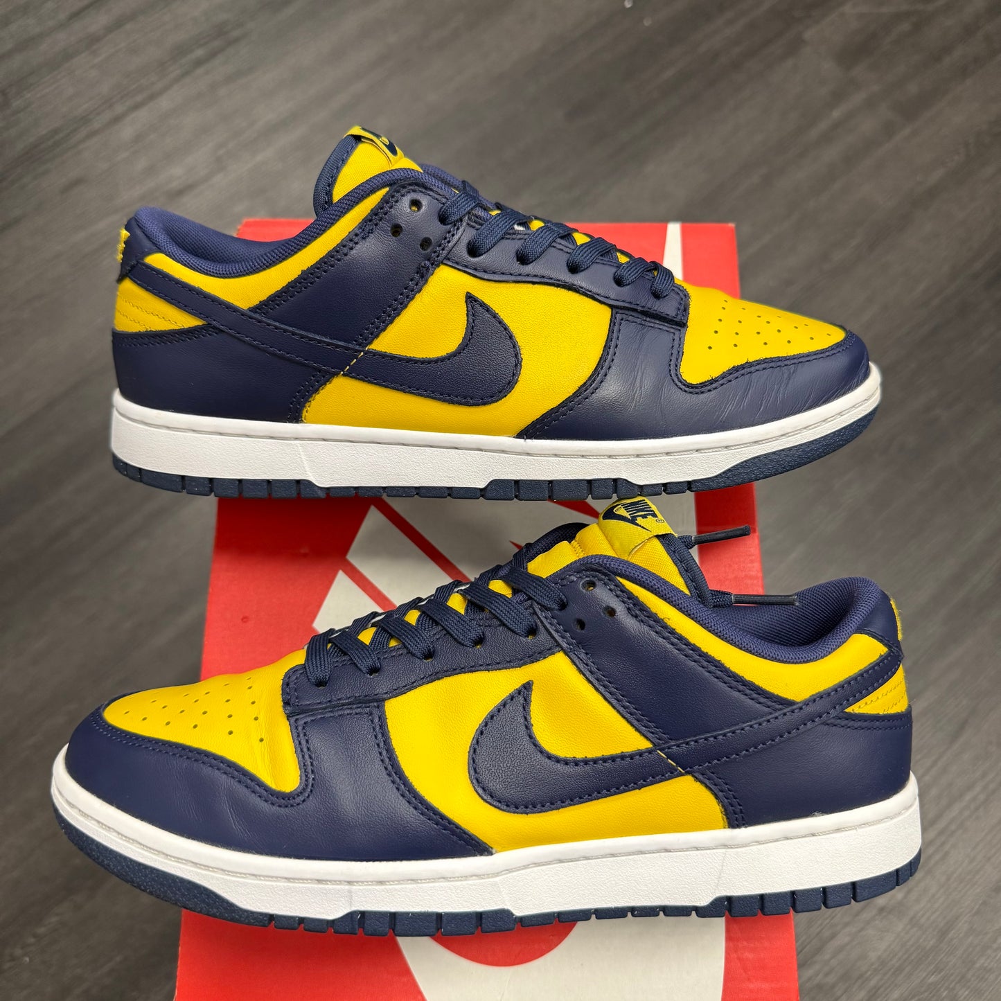 Nike Dunk Low Michigan 2021 U9.5