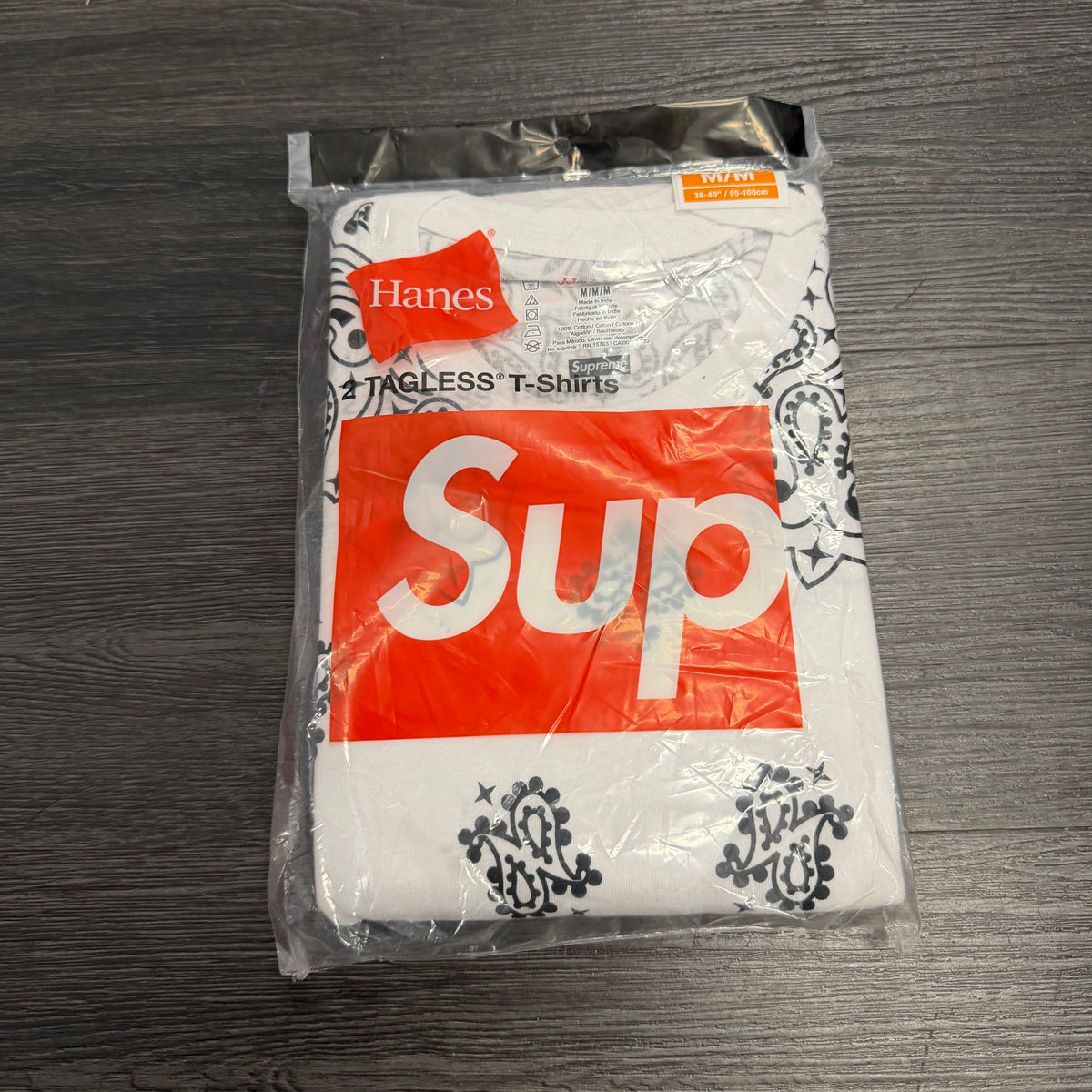 Supreme Hanes Pack