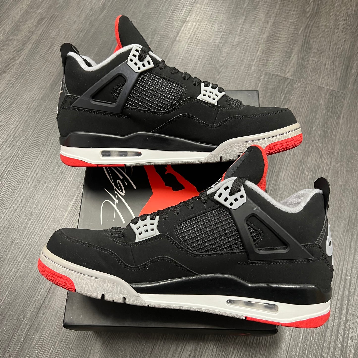 Jordan 4 Retro Bred 2019 U *