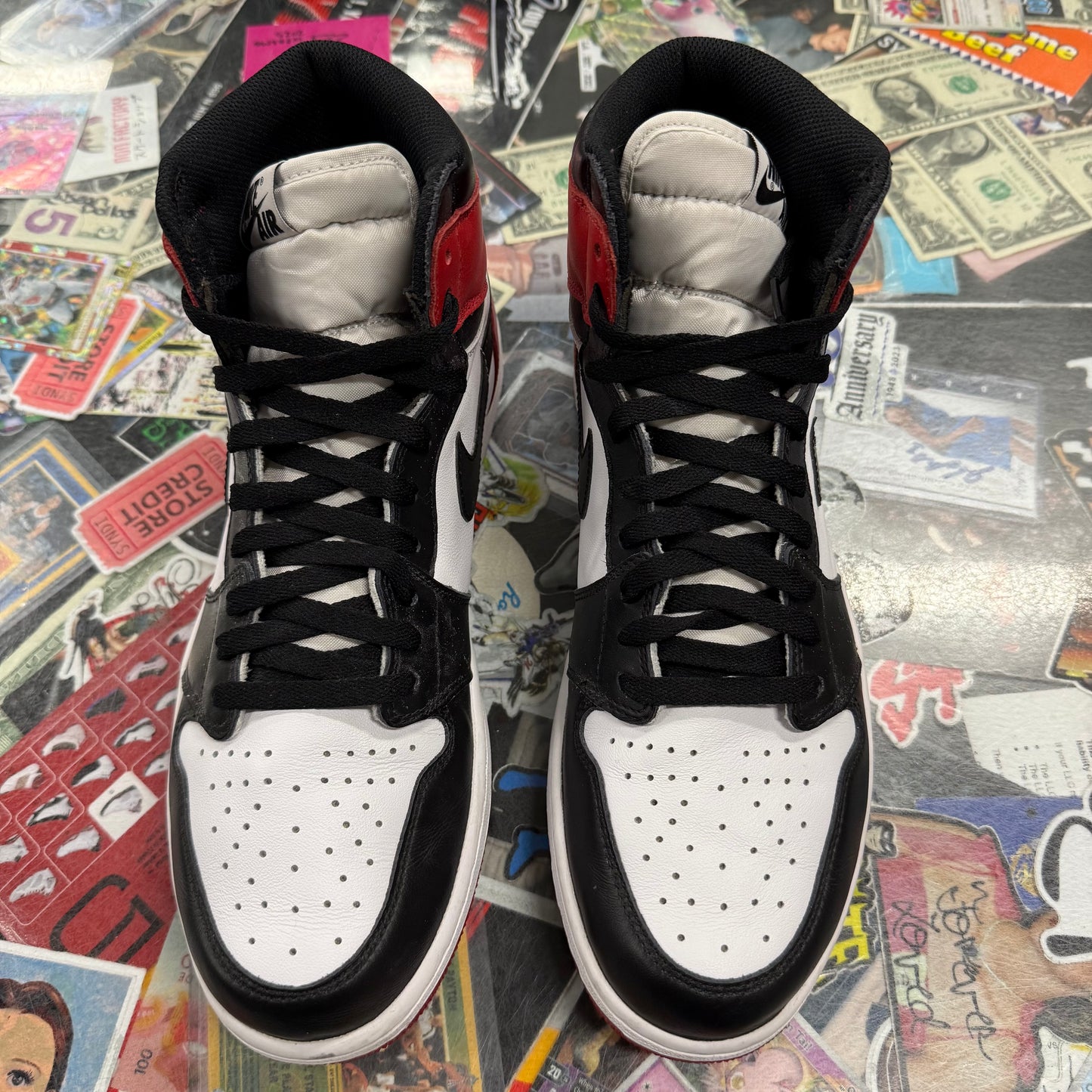 Jordan 1 Retro Black Toe 2016 U