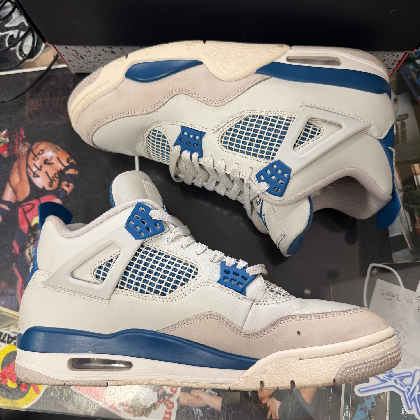Jordan 4 Retro Military Blue (2024) U11