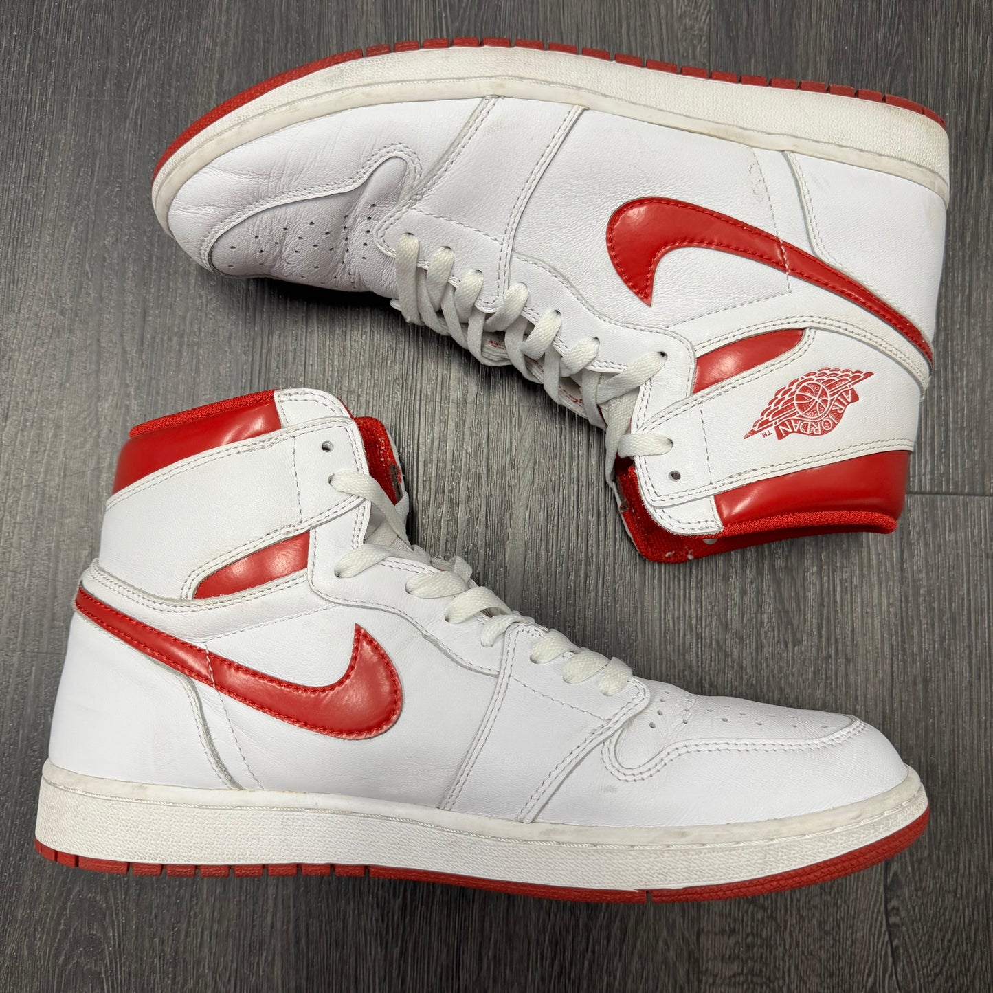 Jordan 1 Retro Metallic Red 2017