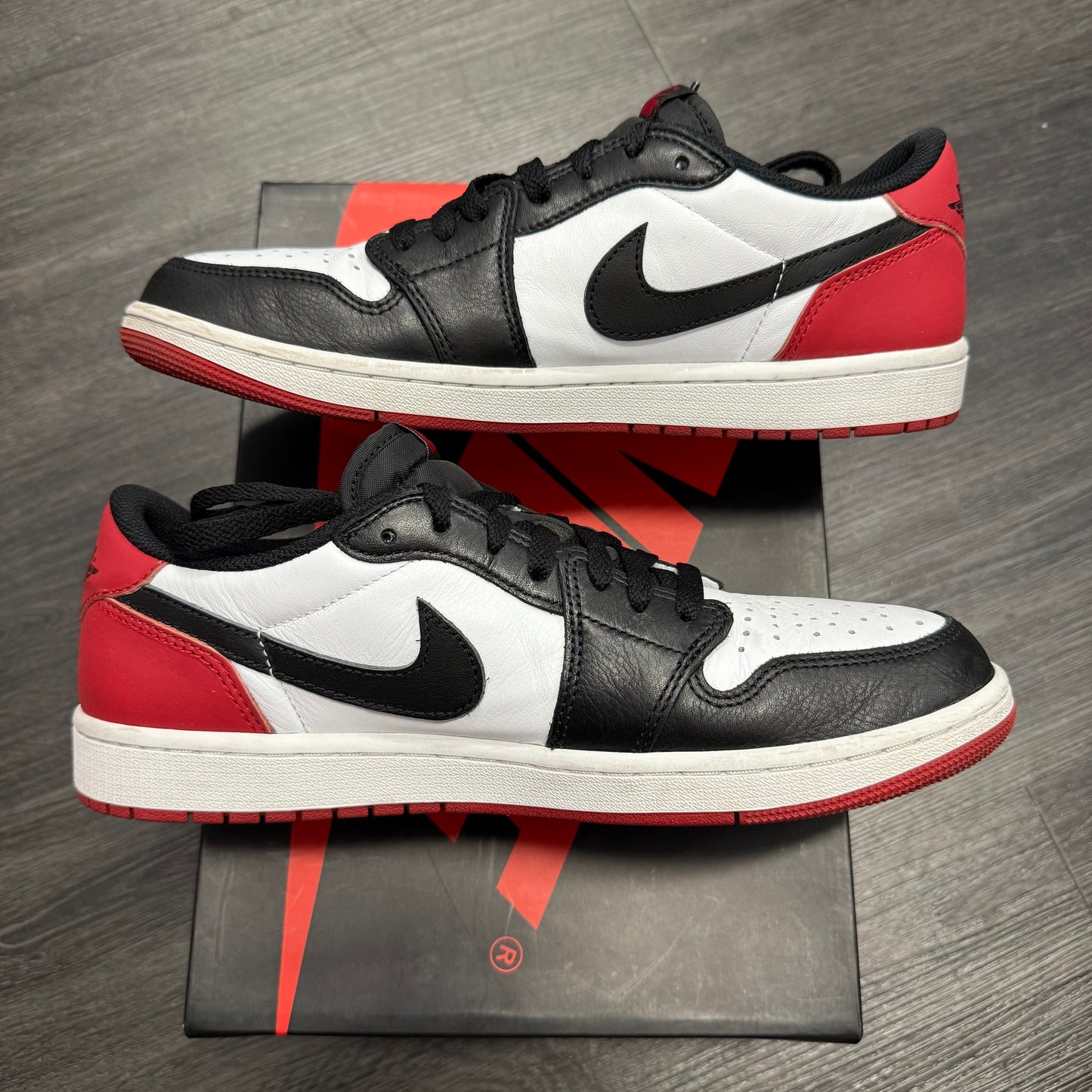 Jordan 1 Retro Low Black Toe 2023 U10.5