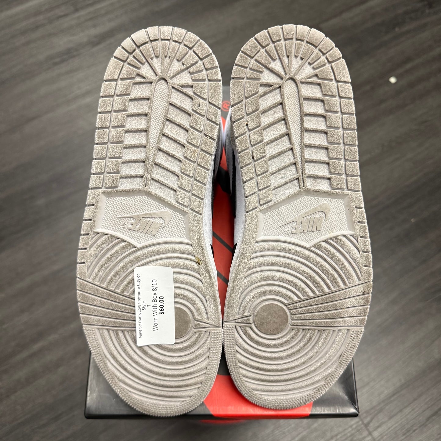 Jordan 1 Retro Bleached Coral U10.5