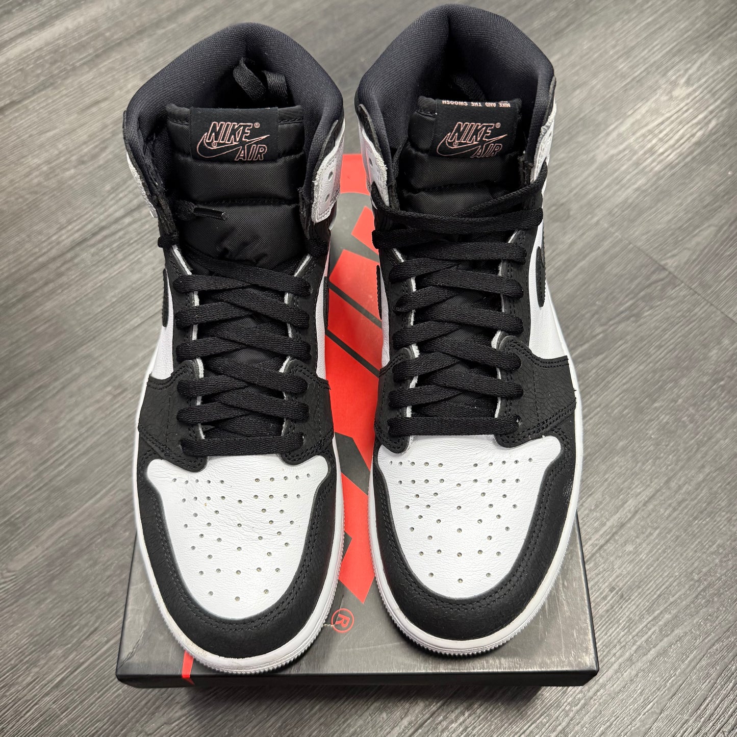 Jordan 1 Retro Bleached Coral U9.5