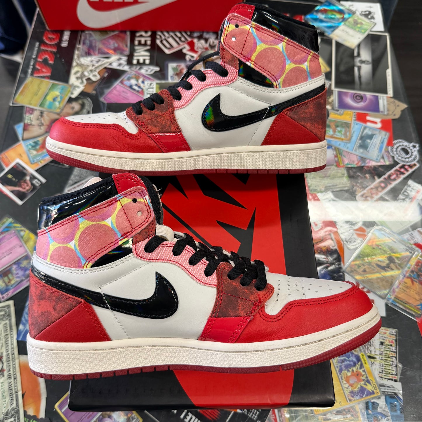 Jordan 1 Retro Spider-Man Across the Spider-Verse U9