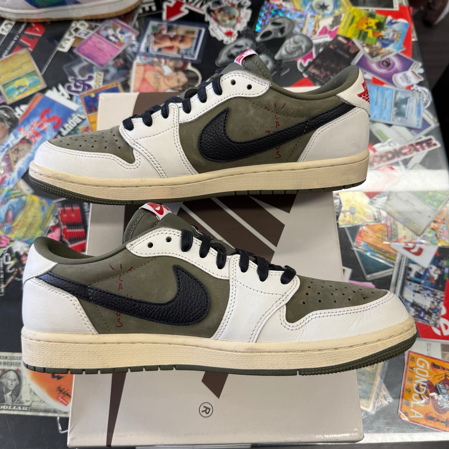 Jordan 1 Retro Low OG SP Travis Scott Medium Olive U9.5