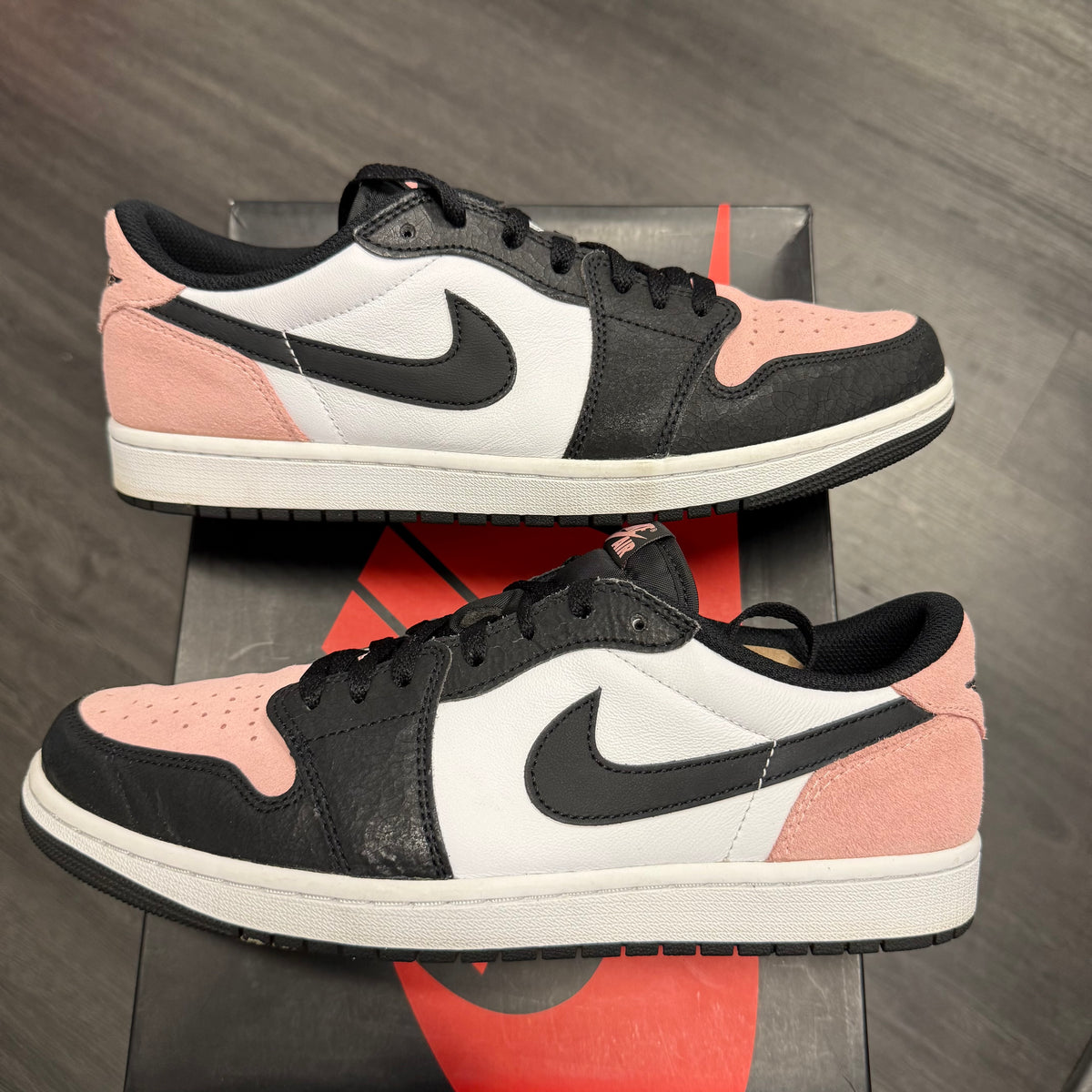 Jordan 1 Retro Low Bleached Coral U11