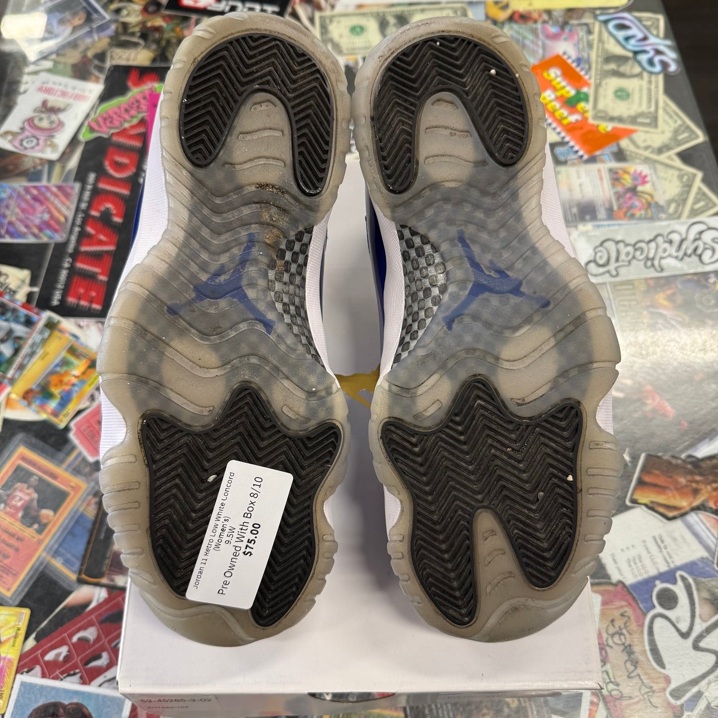 Jordan 11 Retro Low White Concord (Women's)