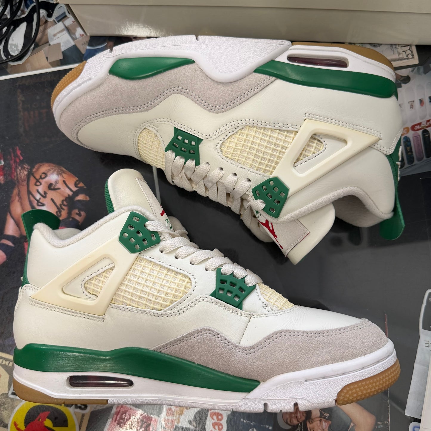 Jordan 4 SB Pine Green U8