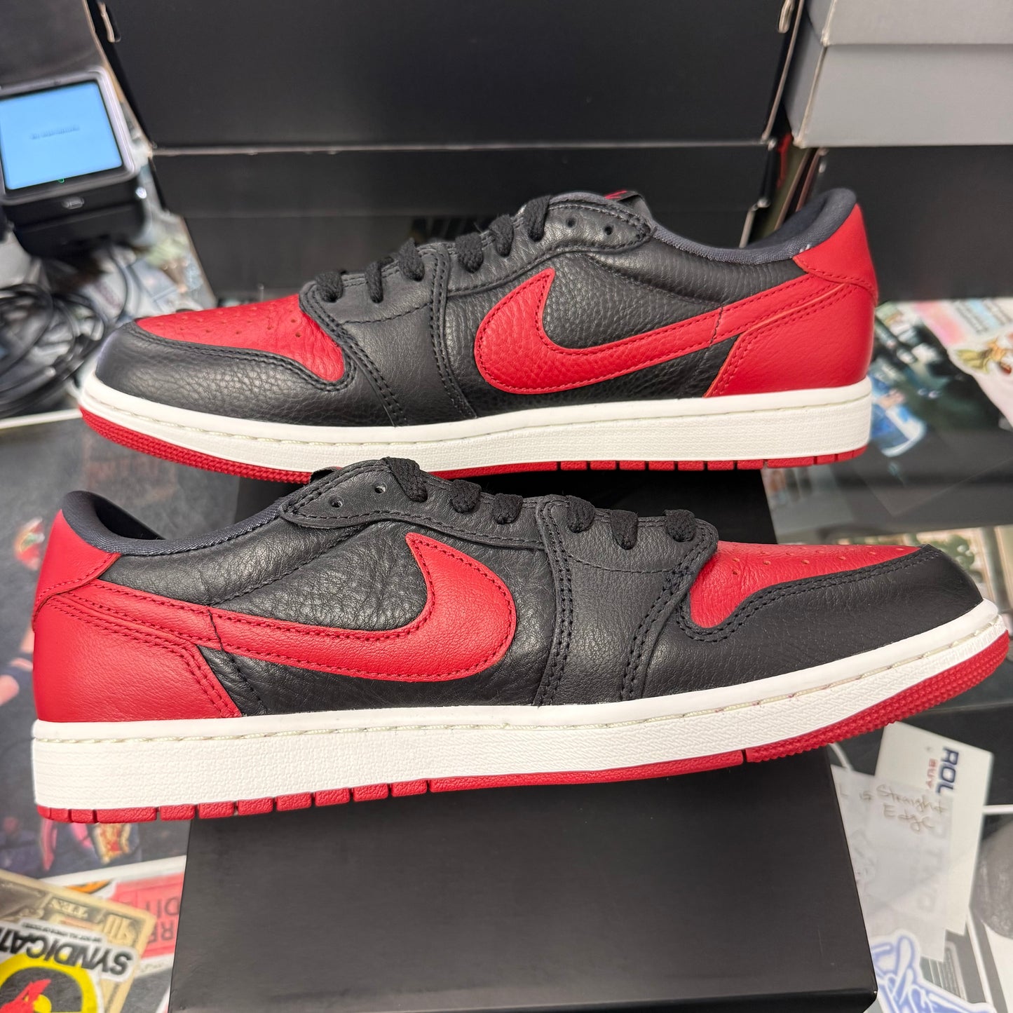 Jordan 1 Retro Low OG Banned U1