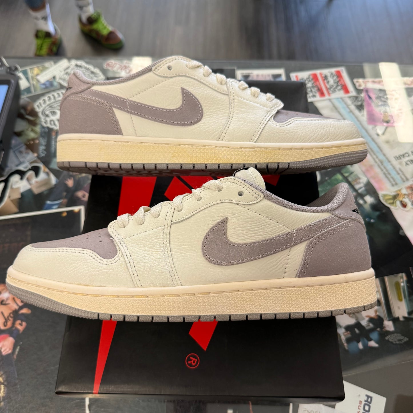 Jordan 1 Retro Low Atmosphere Grey U
