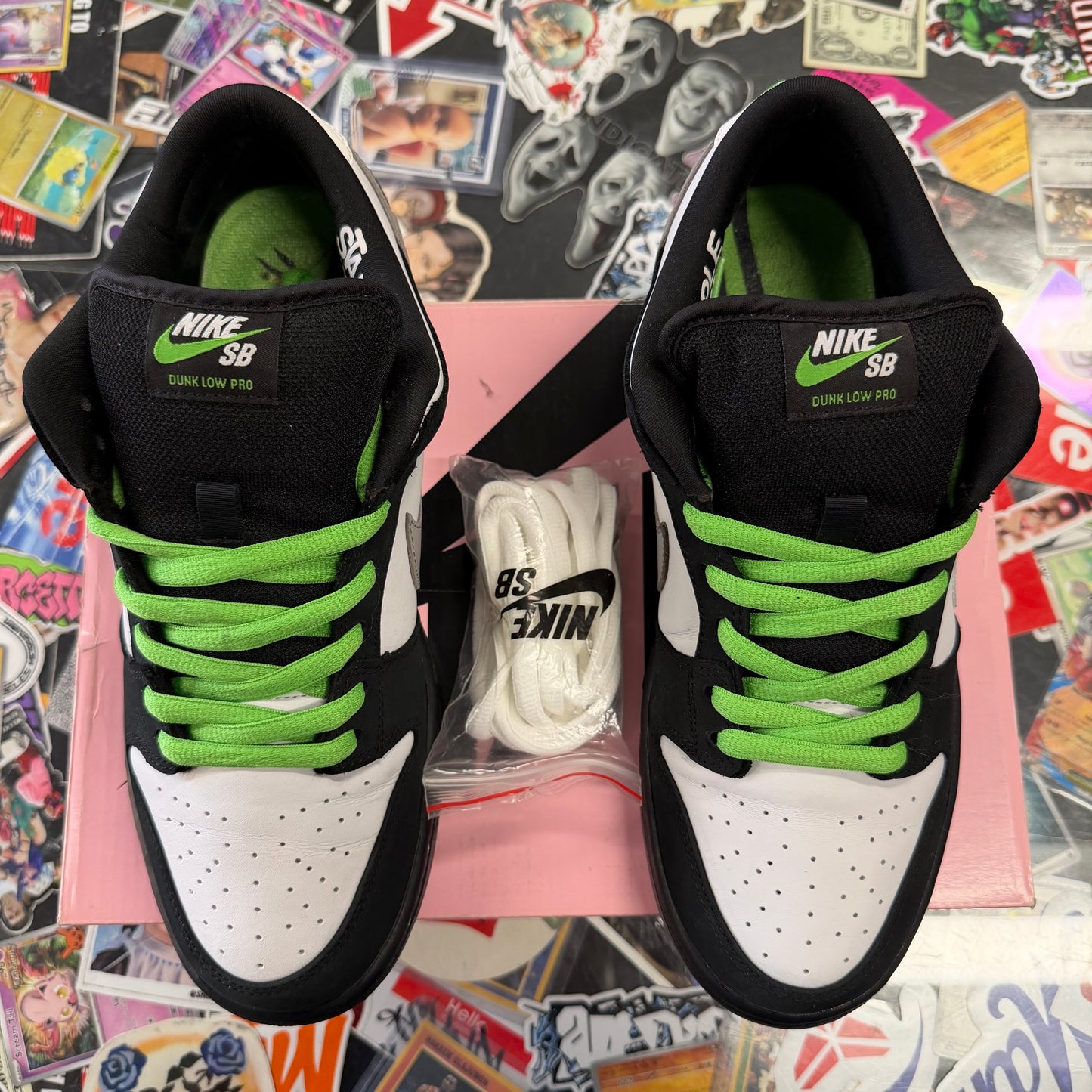 Nike SB Dunk Low Staple Panda Pigeon U