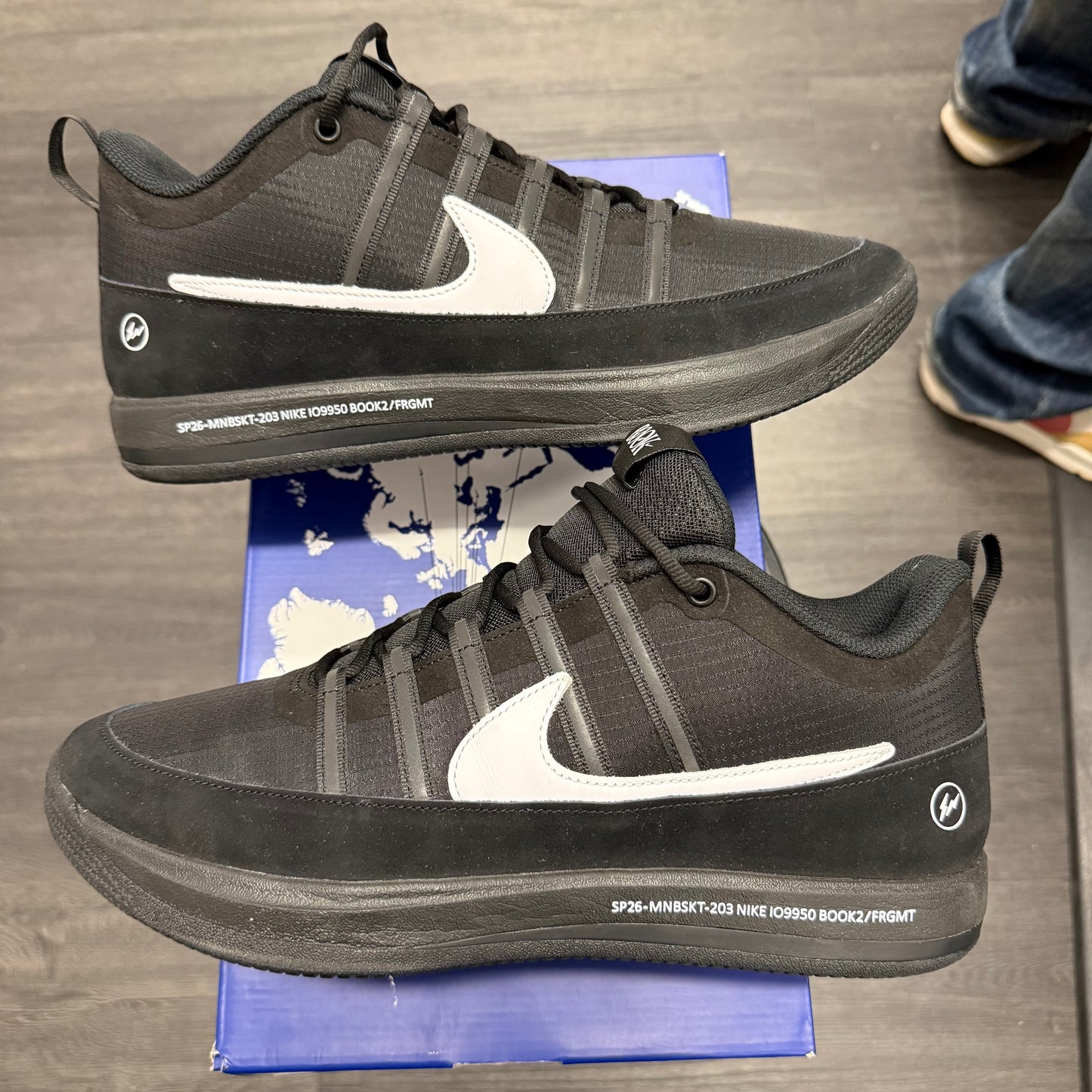 Nike Book 2 Fragment U13