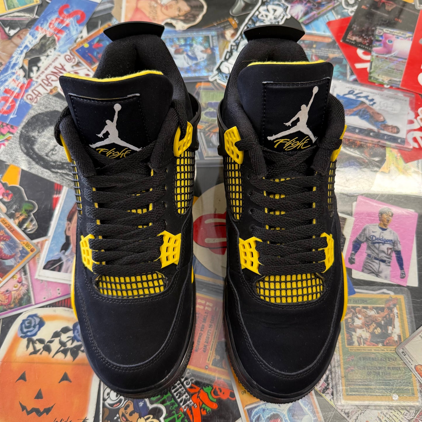Jordan 4 Retro Thunder U7.5