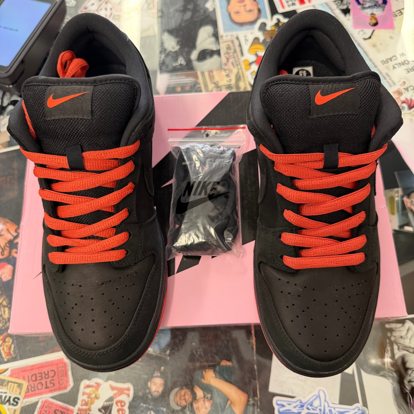 Nike SB Dunk Low Black Pigeon U9.5
