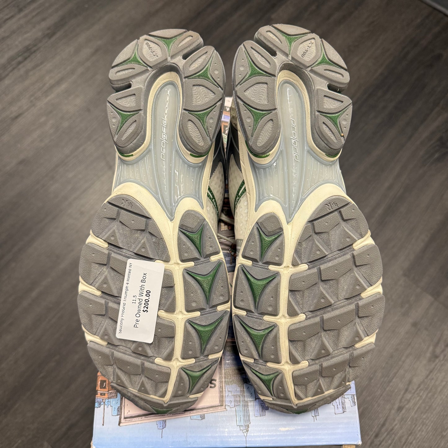 Saucony ProGrid Triumph 4 Minted NY