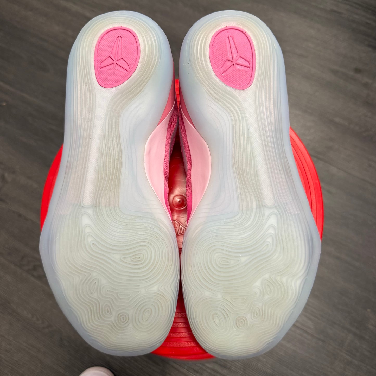 Nike Kobe 9 EM Low Protro Kay Yow Think Pink