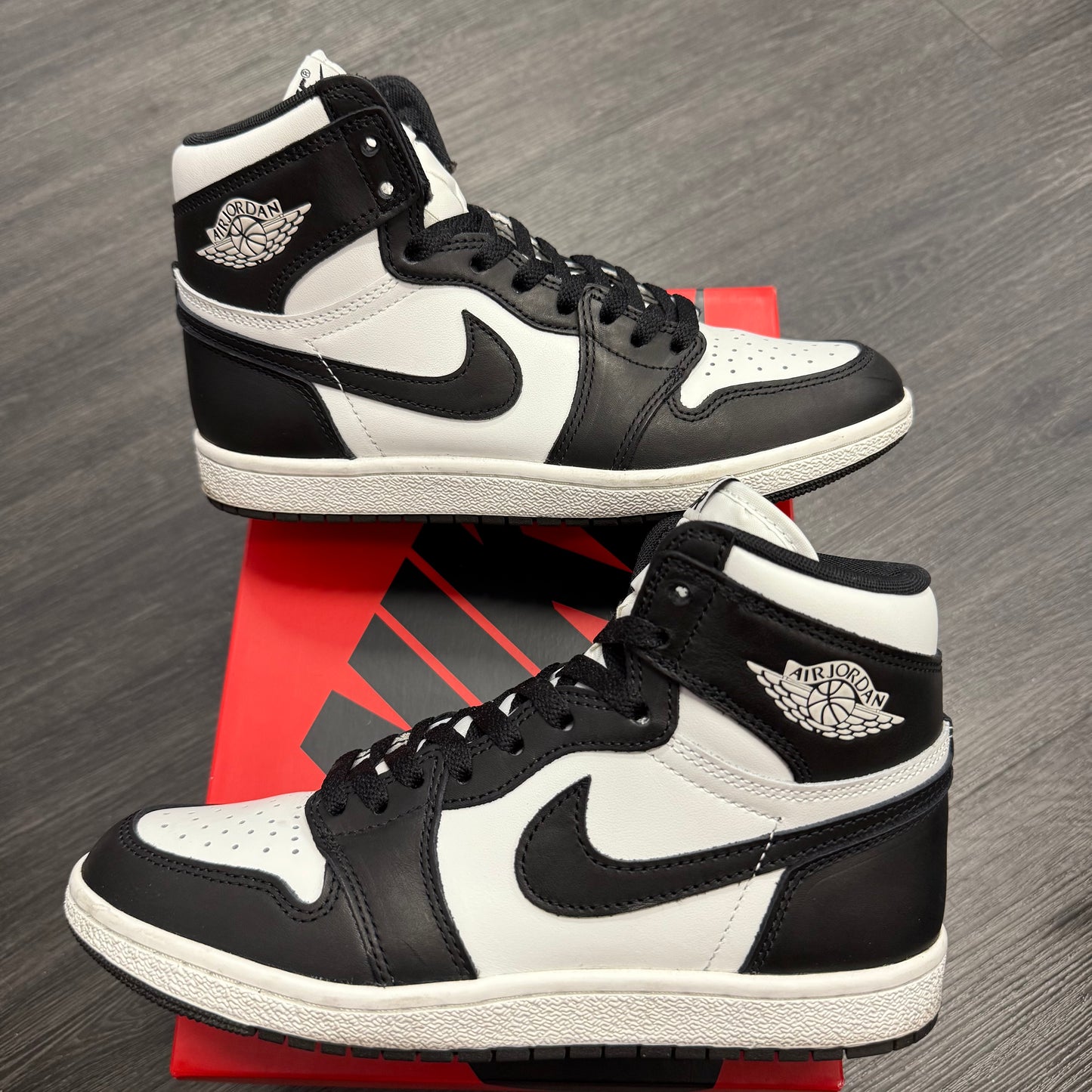 Jordan 1 Retro 85 Black White U”