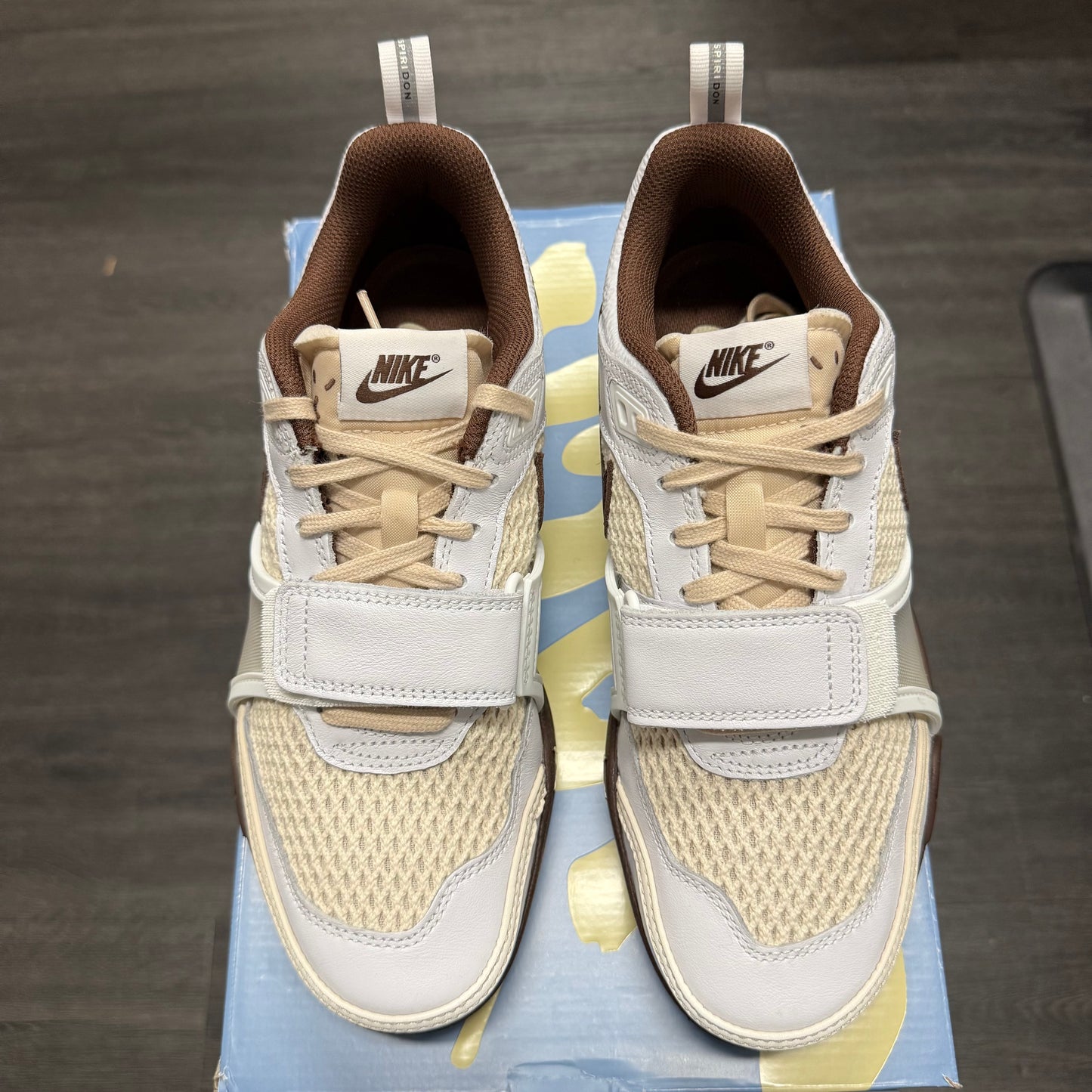 Nike Zoom Field Jaxx Travis Scott Light Chocolate U8