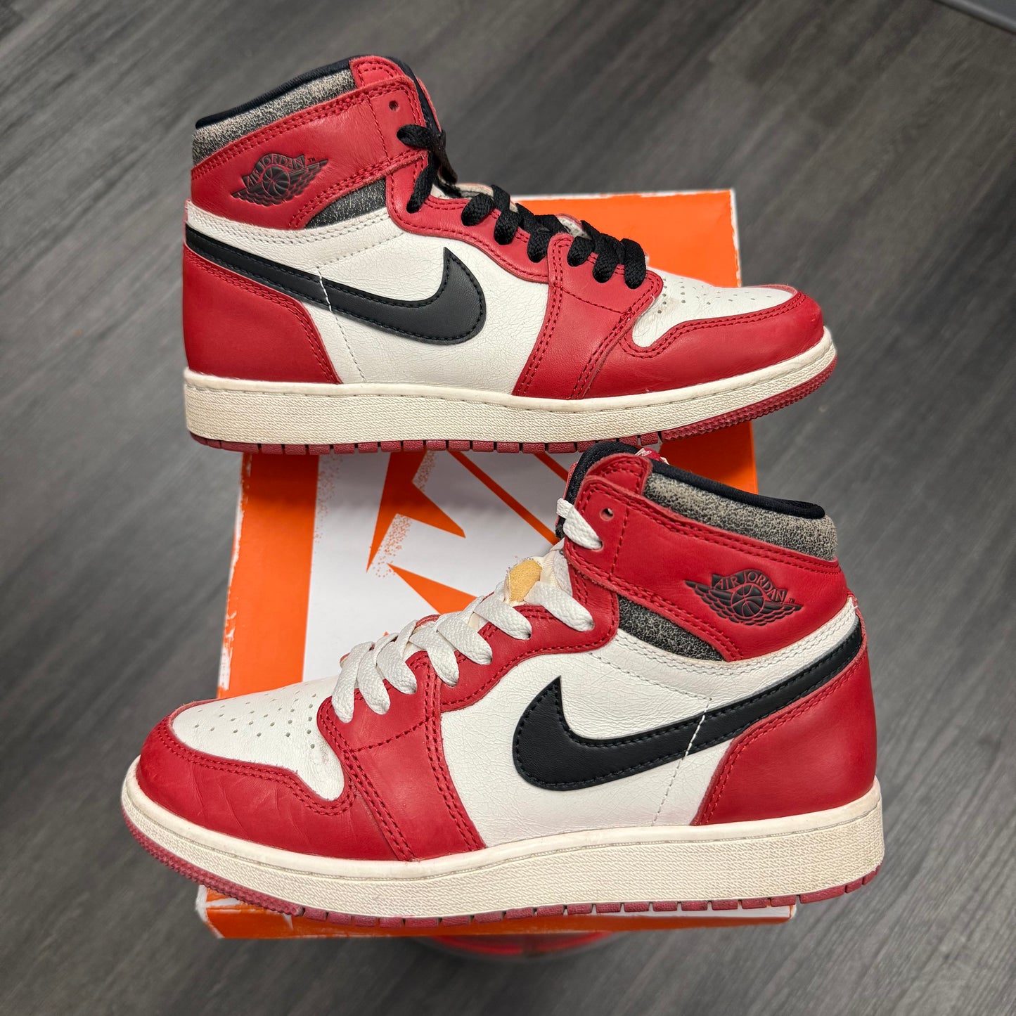 Jordan 1 Retro Chicago Lost and Found (GS) U