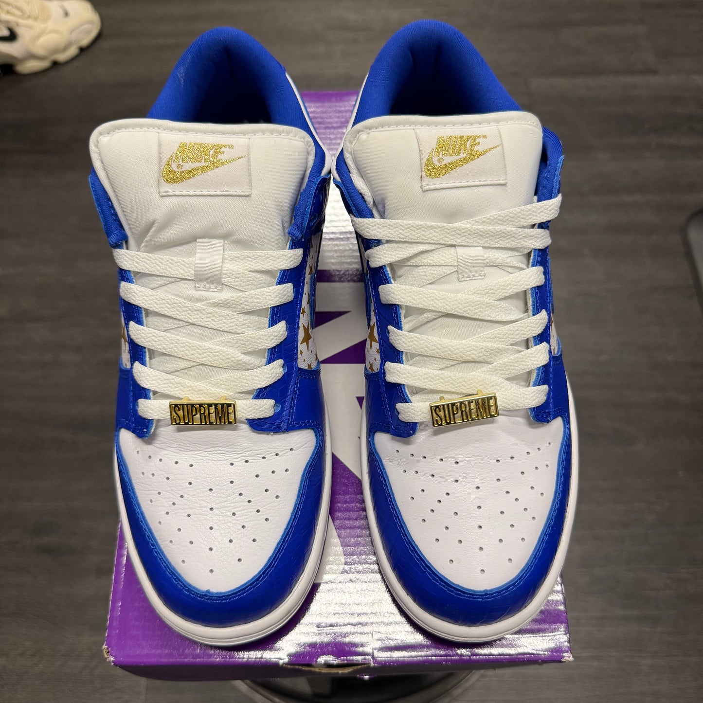 Nike SB Dunk Low Supreme Stars Hyper Royal U